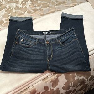 Skinny crop jeans